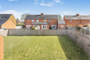 Henge Close Adderbury